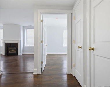 123 Anderson Street - Photo Thumbnail 21