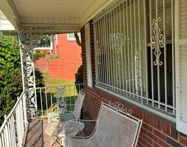 422 Langdon Street - Photo Thumbnail 1