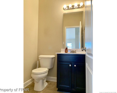 211 Rainmaker Street - Photo Thumbnail 10