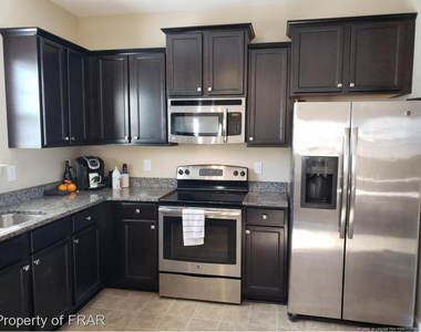211 Rainmaker Street - Photo Thumbnail 5
