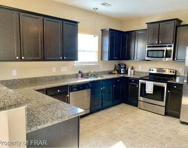 211 Rainmaker Street - Photo Thumbnail 4