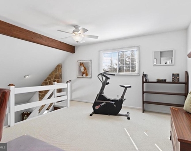 684 Wetherby Lane - Photo Thumbnail 20