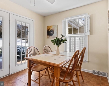 684 Wetherby Lane - Photo Thumbnail 9
