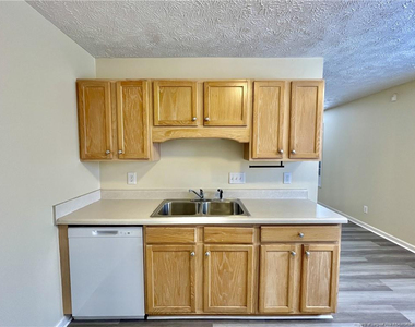 3721 Betts Drive - Photo Thumbnail 9