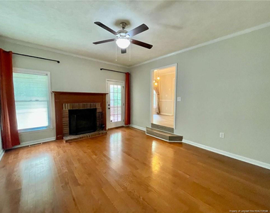 6736 St Julian Way - Photo Thumbnail 11