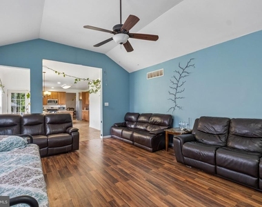 211 Tollgate Road - Photo Thumbnail 18