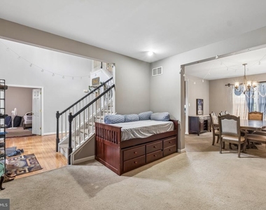 211 Tollgate Road - Photo Thumbnail 5