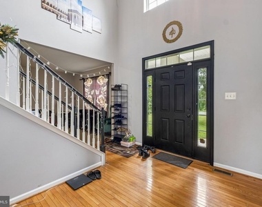 211 Tollgate Road - Photo Thumbnail 4