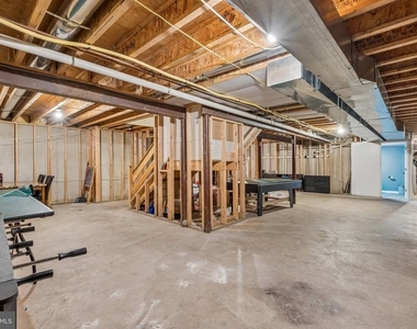 211 Tollgate Road - Photo Thumbnail 36