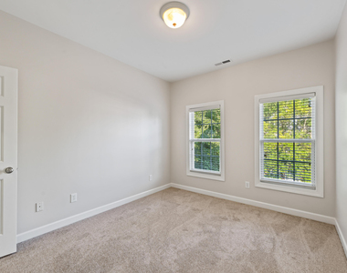3645 Edgemont Drive - Photo Thumbnail 29