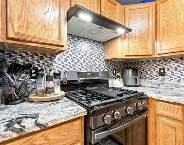 8640 Neuse Landing Lane - Photo Thumbnail 6