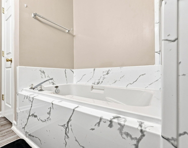8640 Neuse Landing Lane - Photo Thumbnail 16