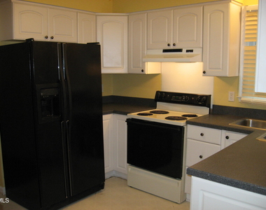 3605 Pine Knoll Drive - Photo Thumbnail 10
