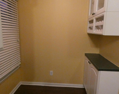 3605 Pine Knoll Drive - Photo Thumbnail 11