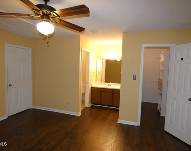 3605 Pine Knoll Drive - Photo Thumbnail 16