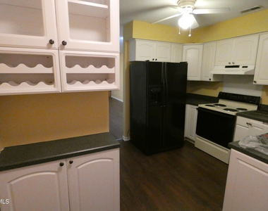 3605 Pine Knoll Drive - Photo Thumbnail 9