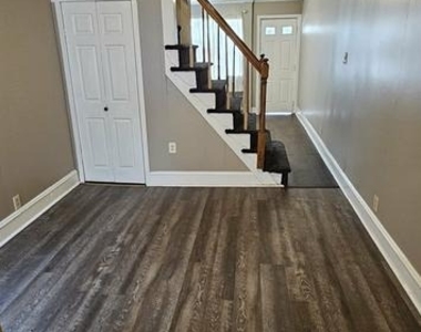 314 Hewitt Street - Photo Thumbnail 3