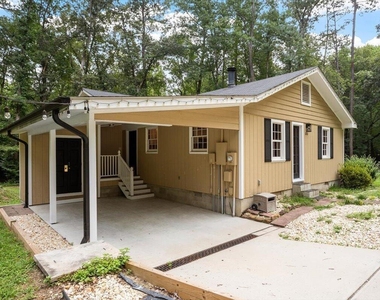 1068 Mc Wilder Road - Photo Thumbnail 2