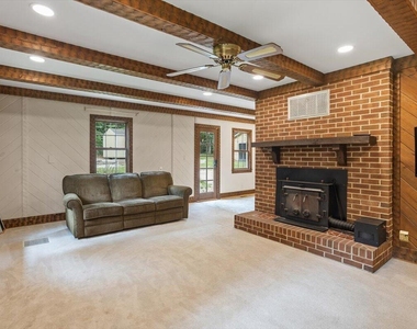 1068 Mc Wilder Road - Photo Thumbnail 7