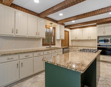 1068 Mc Wilder Road - Photo Thumbnail 12