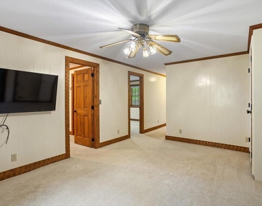 1068 Mc Wilder Road - Photo Thumbnail 16