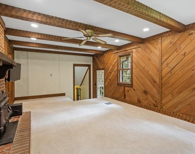 1068 Mc Wilder Road - Photo Thumbnail 9