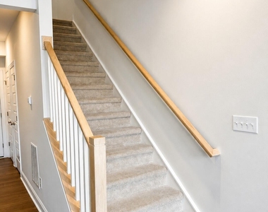 602 Market Grove Drive - Photo Thumbnail 5