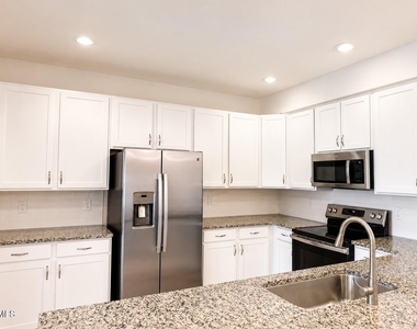 602 Market Grove Drive - Photo Thumbnail 14