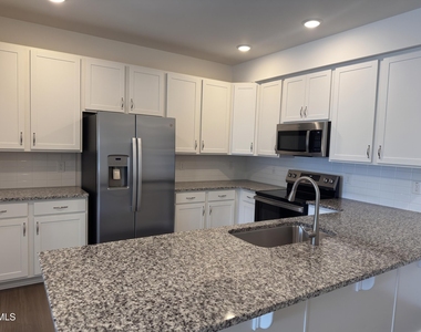 602 Market Grove Drive - Photo Thumbnail 34