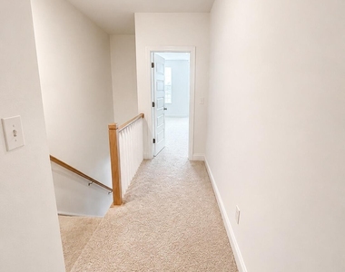 602 Market Grove Drive - Photo Thumbnail 3