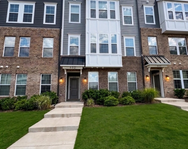 602 Market Grove Drive - Photo Thumbnail 27