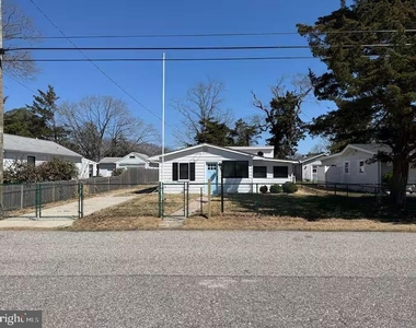 39 Birch Road - Photo Thumbnail 61