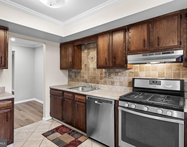 13 Hopewell Lane - Photo Thumbnail 8