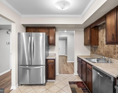 13 Hopewell Lane - Photo Thumbnail 9