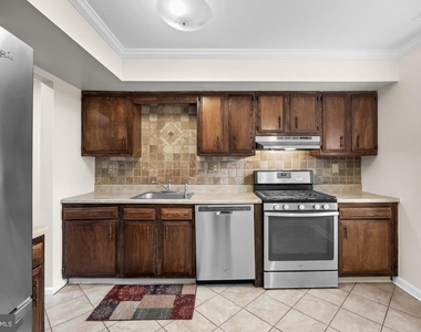 13 Hopewell Lane - Photo Thumbnail 7
