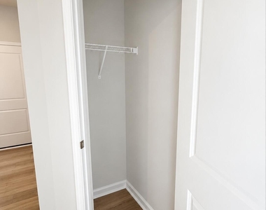 268 Ravenscraig Park Place - Photo Thumbnail 10