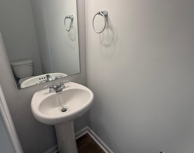 268 Ravenscraig Park Place - Photo Thumbnail 8