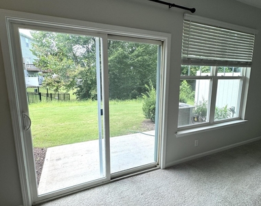 1080 Manorhaven - Photo Thumbnail 5