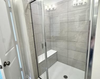 1080 Manorhaven - Photo Thumbnail 27