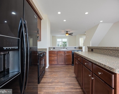 43539 Wild Iris Street - Photo Thumbnail 14