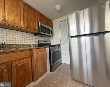 3801 28th Avenue - Photo Thumbnail 7