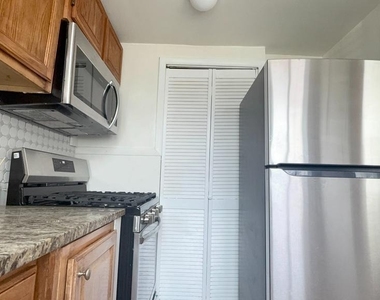 3801 28th Avenue - Photo Thumbnail 6