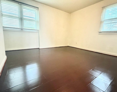 3801 28th Avenue - Photo Thumbnail 10
