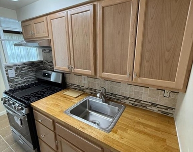 7402 18th Avenue - Photo Thumbnail 9