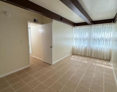 7402 18th Avenue - Photo Thumbnail 16