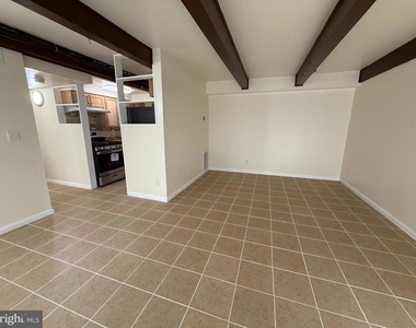 7402 18th Avenue - Photo Thumbnail 2