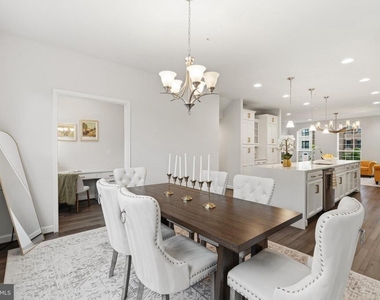 617 Leigh Way - Photo Thumbnail 27