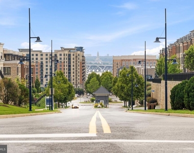 617 Leigh Way - Photo Thumbnail 58