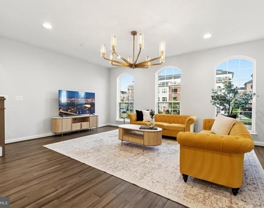 617 Leigh Way - Photo Thumbnail 13