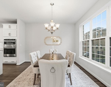 617 Leigh Way - Photo Thumbnail 17